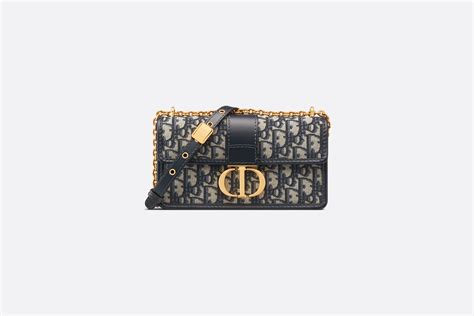 pochette 30 montaigne dior|Dior montaigne bag price.